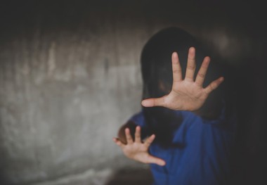 Bảo vệ quyền lợi bị hại trong vụ án hiếp dâm người dưới 16 tuổi tại phiên tòa sơ thẩm