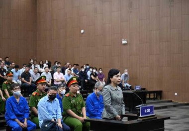 Cựu Bộ trưởng Nguyễn Thị Kim Tiến lĩnh án 3 năm tù, không được hưởng án treo