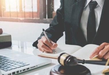 LHLegal bảo vệ thành công ông T.T.D và bà N.T.H.L trong vụ việc khiếu kiện hành vi hành chính