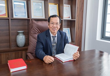 LH Legal chúc mừng sinh nhật Luật sư Nguyễn Ngọc Phước