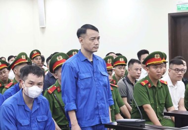 Sản xuất hơn 187.000 hộp sữa giả cho trẻ sơ sinh và bà bầu, hai “ông trùm” chi 150.000 USD “chạy án” rồi bị lừa
