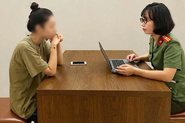 6 người mạo danh bác sĩ tại Julia Aesthetic bị khởi tố: Vì sao có thể bị xử lý về tội Lừa đảo?