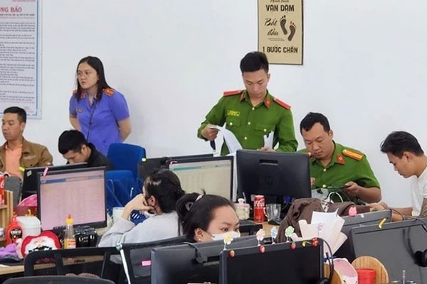 Các đối tượng đã có hành vi cưỡng đoạt tài sản