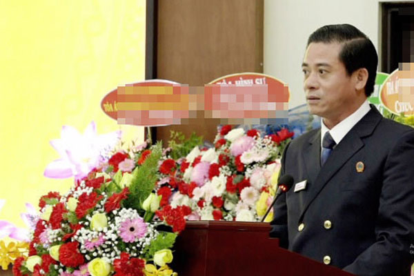 “Chạy án” bất thành, cựu Phó Chánh án TAND Cấp cao bị tố cáo và nghi bị tống tiền?