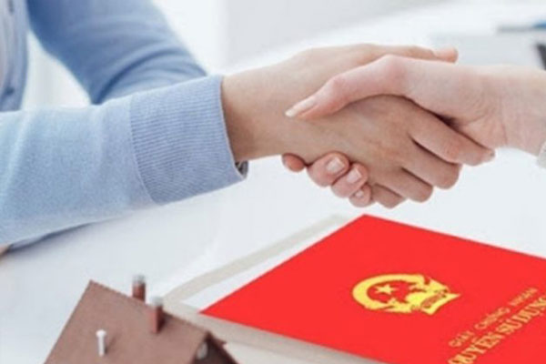 Việc chuyển nhượng phải dựa trên sự tự nguyện không bị ép buộc