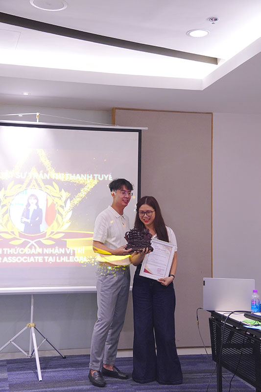 Chúc mừng Luật sư Trần Thị Thanh Tuyền – Từ Trợ lý Luật sư đến Senior Associate Công ty Luật TNHH LHLegal