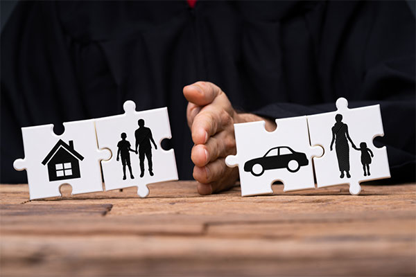 Công chứng văn bản cam kết tài sản riêng là lá chắn giúp vợ chồng minh bạch về tài sản