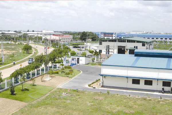 Sổ đỏ được cấp theo hình thức Nhà nước giao đất không thu tiền, phần diện tích vượt hạn mức phải chuyển sang thuê