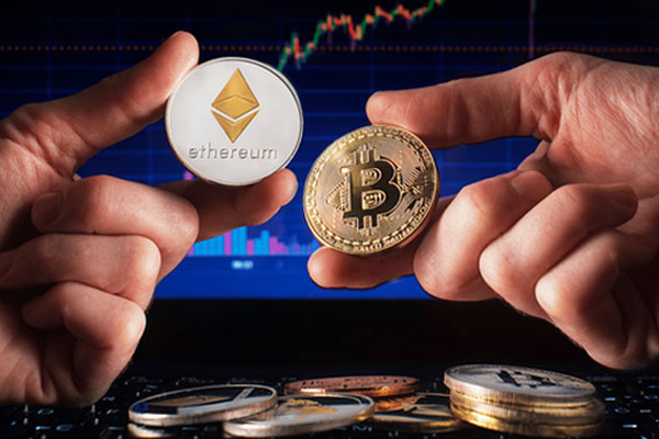 Giao dịch từ 1.000 USD tại Trung tâm Tài chính Quốc tế phải báo cáo