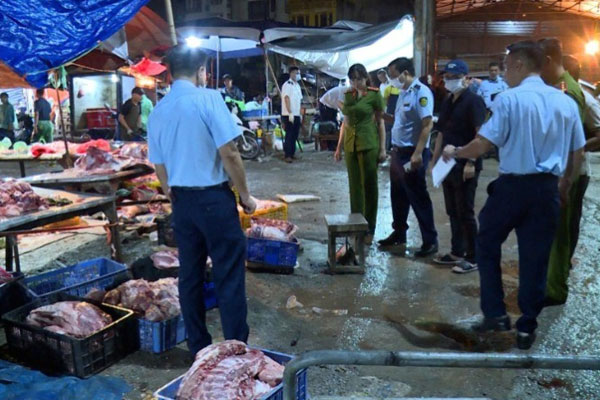 Hà Nội: Triệt phá đường dây thu gom, giết mổ lợn bệnh đưa ra thị trường tiêu thụ