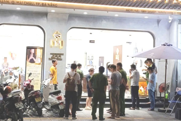 Hành trình truy bắt nghi phạm bịt kín mặt cướp tiệm vàng trong đêm ở Đà Nẵng