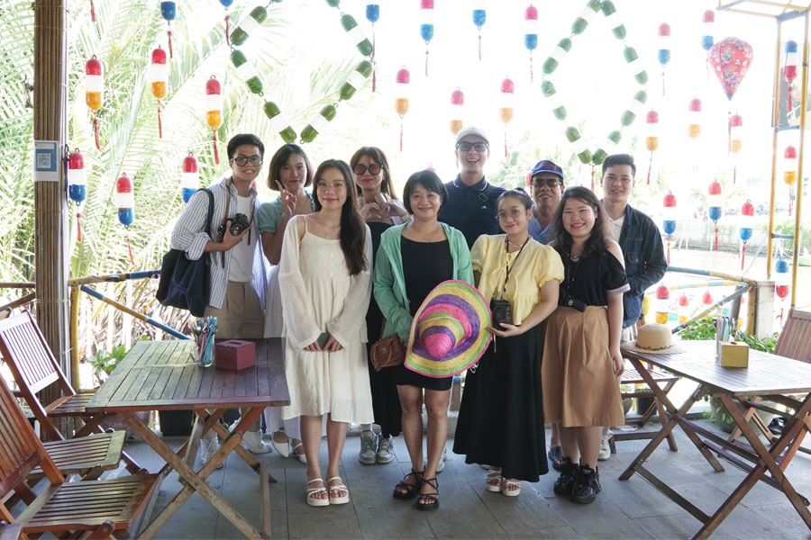 LHLegal khám phá “Miền tây thu nhỏ” trong lòng Hội An với tour rừng dừa bảy mẫu