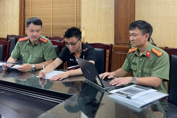 Khởi tố vụ án hai thí sinh dùng AI giải đề thi tốt nghiệp THPT