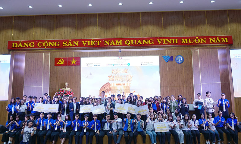LH Legal đồng hành cùng Chung kết Khắc Dấu Tài Năng Luật mùa VI với vai trò Nhà tài trợ Kim cương