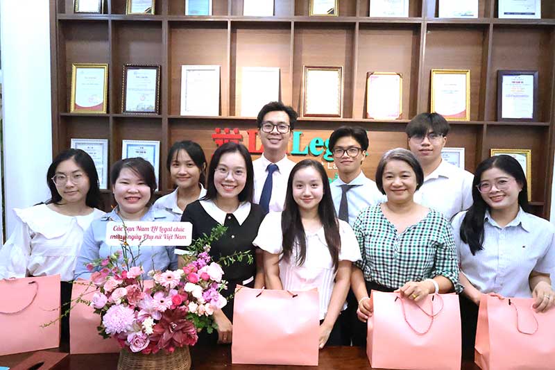 LH Legal - Gửi trọn yêu thương nhân ngày Phụ nữ Việt Nam 20/10