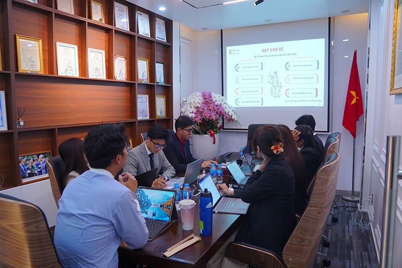 LH Legal tổ chức buổi Training nội bộ chuyên đề “Thẩm quyền xét xử của Tòa án theo quy định mới của pháp luật”