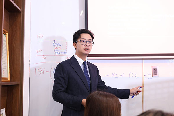 LH Legal tổ chức buổi training nội bộ về chủ đề Kỹ năng đàm phán giải quyết tranh chấp
