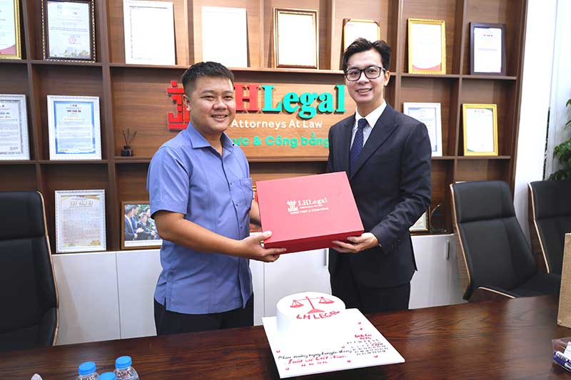 LH Legal trân quý những tình cảm và sự đồng hành nhân ngày 10/10