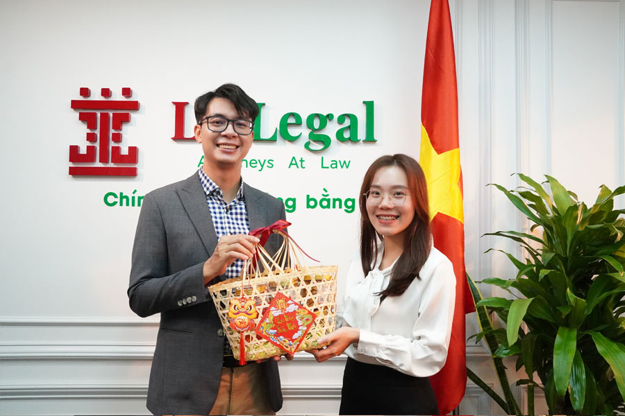 LHLegal: Đón tết sum vầy - Quà tết ý nghĩa và ngập tràn yêu thương