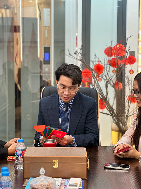 Lì xì đầu năm - Khởi hành một hành trình mới tại LH Legal