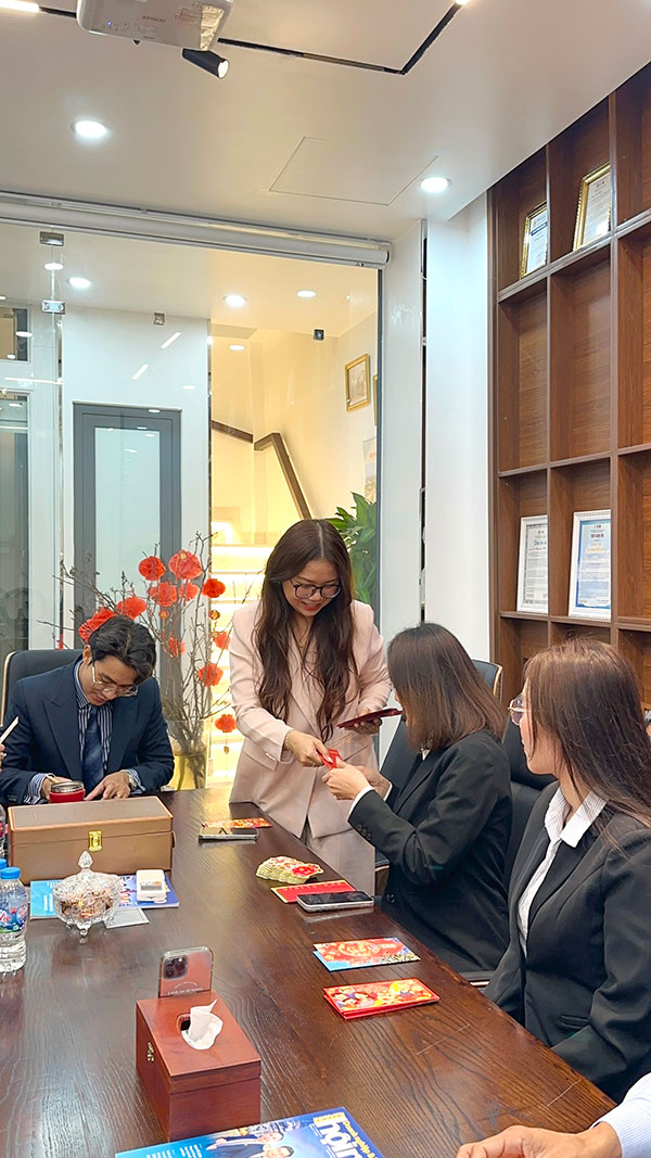 Lì xì đầu năm - Khởi hành một hành trình mới tại LH Legal