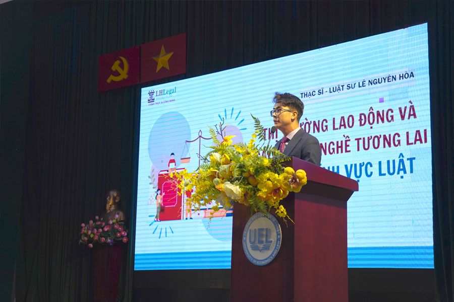 Luật sư Hòa tham dự Talkshow 
