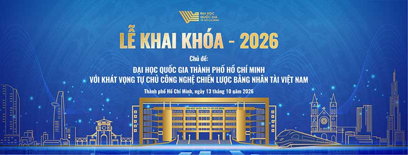Luật sư Lê Nguyên Hòa đại diện cựu người học UEL tham dự Lễ Khai khóa ĐHQG-HCM 2026