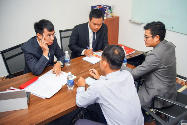Luật sư Lê Nguyên Hòa trong một buổi 