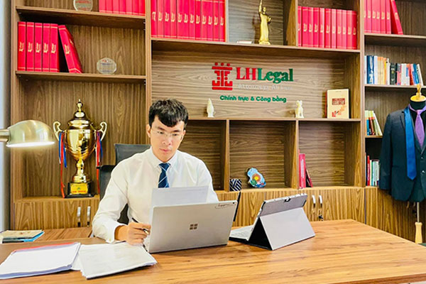 Luật sư 8X Lê Nguyên Hòa: Mong muốn giúp đỡ xã hội bằng chính kiến thức của mình