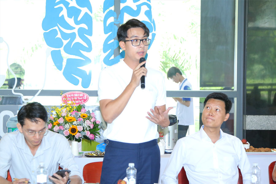 Luật sư Lê Nguyên Hòa tham dự sự kiện kết nối cộng đồng cựu sinh viên trường Đại học Kinh tế - Luật