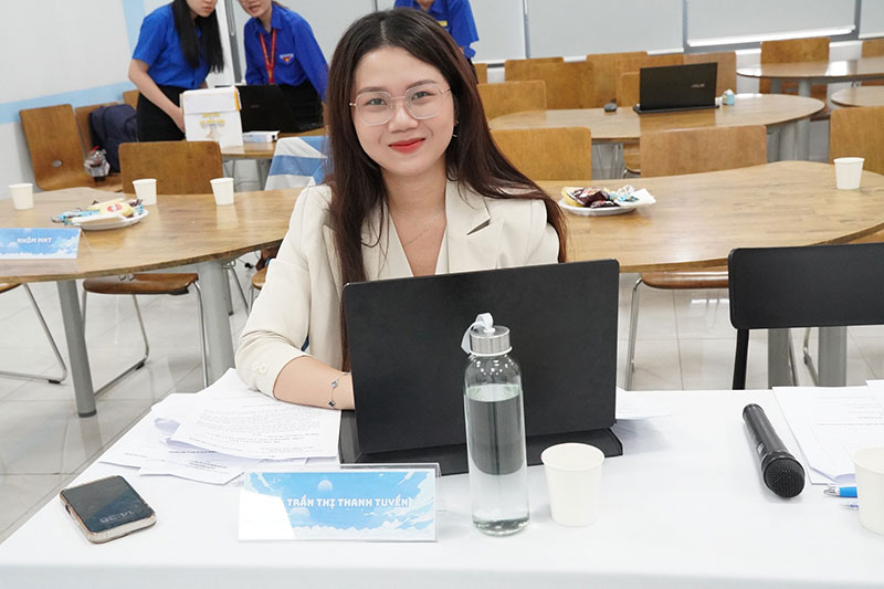 Luật sư Thanh Tuyền tham gia ban giám khảo vòng Bán kết cuộc thi Khắc dấu tài năng Luật mùa V