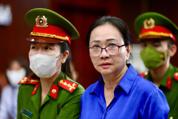 Một bị cáo nộp tiền khắc phục hậu quả vượt số tiền của bà Trương Mỹ Lan