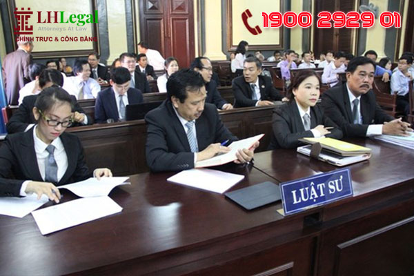 Pháp luật Việt Nam không giới hạn số lượng luật sư bào chữa mà bị cáo có thể mời