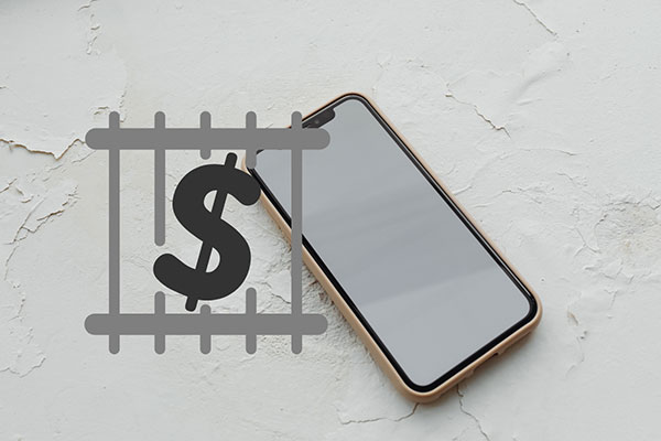 Mua lại điện thoại từ người phạm tội và biết rõ tài sản đó vi phạm bạn có thể bị phạt từ 3-5 triệu đồng