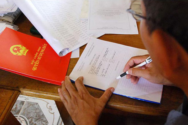 Người dân cần chuẩn bị đầu đủ hồ sơ để tránh mất thời gian và công sức