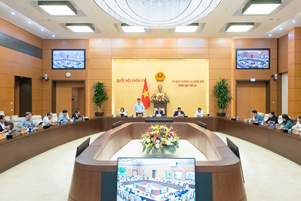Nghị quyết 198/2025/QH15: Doanh nghiệp, hộ kinh doanh không bị xử lý hồi tố gây bất lợi