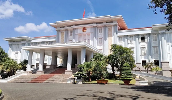 NLĐ nước ngoài làm việc cho cùng 1 người sử dụng lao động tại nhiều tỉnh thành, thẩm quyền thuộc UBND cấp tỉnh nơi NLĐ đặt trụ sở chính