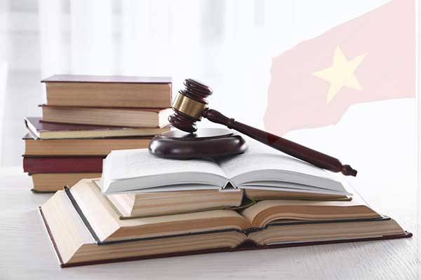 Người nước ngoài cần biết những quy định pháp luật nào trước khi đến Việt Nam?