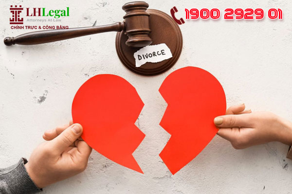 Người nộp đơn yêu cầu giải quyết ly hôn đơn phương là người sẽ đóng tiền tạm ứng án phí