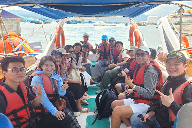 Nha Trang hành trình đáng nhớ của đại gia đình LHLegal