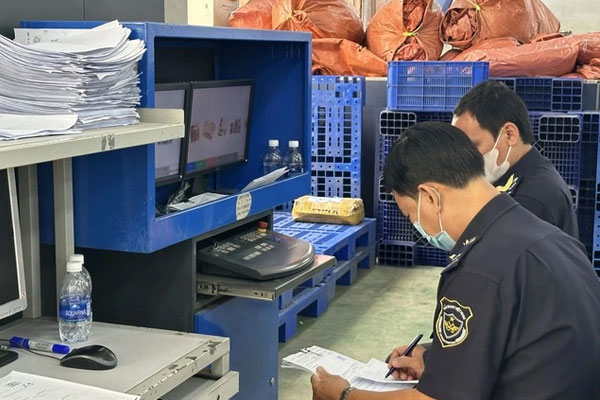 Nợ thuế: “Người thực sự đứng sau doanh nghiệp” cũng có thể bị cấm xuất cảnh