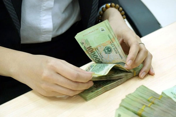 Phạt đến 500 triệu đồng nếu bán bảo hiểm trong cung ứng dịch vụ ngân hàng