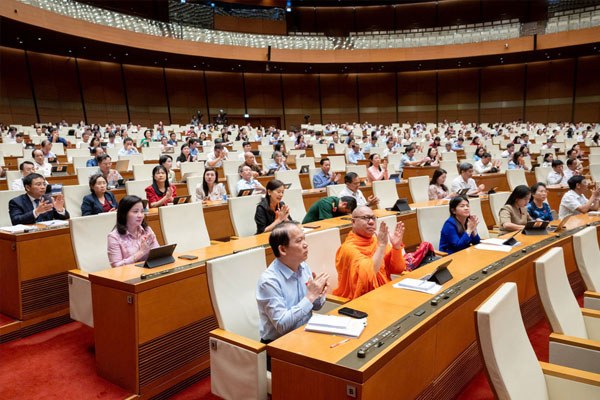Phiên họp Quốc hội ngày 26/5: Thảo luận dự án Luật Ngân sách Nhà nước và các luật liên quan