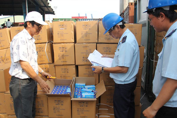 Bên bán có nghĩa vụ kiểm tra hàng hóa trước khi giao hàng