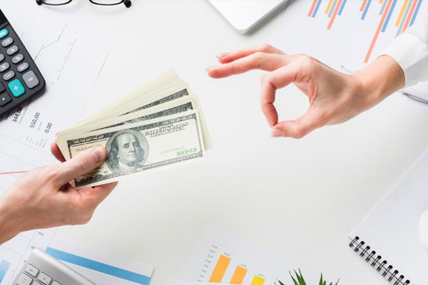 Bên mua có nghĩa vụ thanh toán cho bên bán đúng thỏa thuận