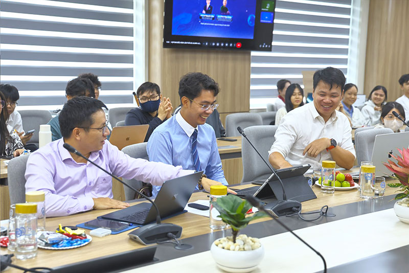 Seminar “Xây dựng và bảo vệ thương hiệu trước hành vi vu khống trên không gian mạng” tại Trường Đại học Kinh tế - Luật