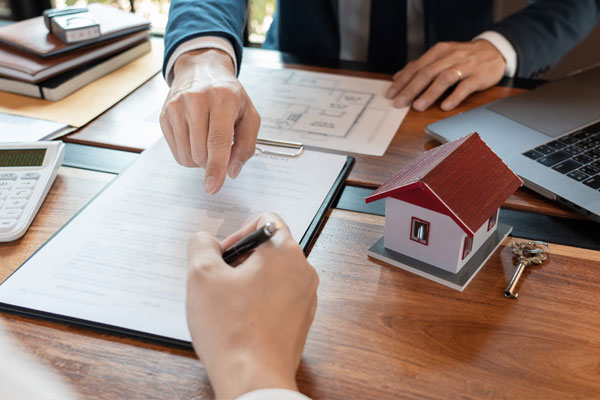Việc chấm dứt hợp đồng thuê trước hạn phải đáp ứng thời gian báo trước