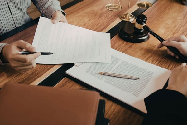 Thành phần Hội đồng trọng tài trái quy định thì phán quyết trọng tài có bị hủy không?