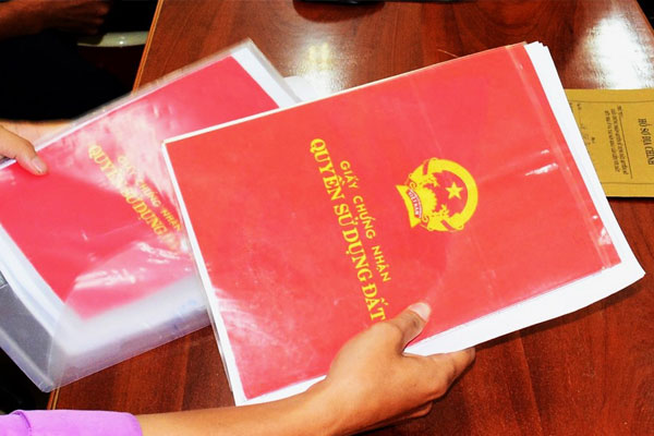 Tổ chức trong nước có được nhận quyền sử dụng đất từ phán quyết của Trọng tài thương mại Việt Nam không?