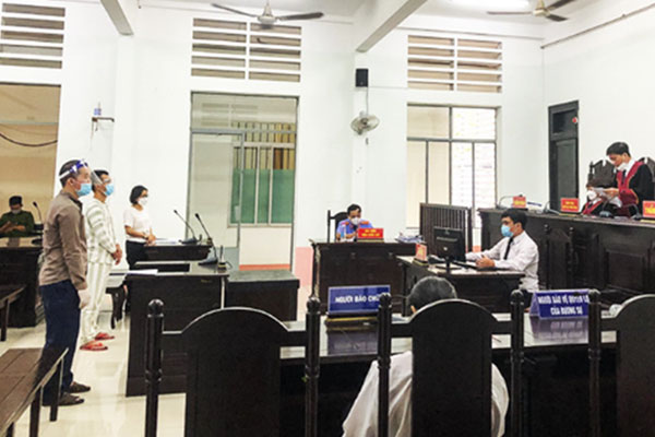 Các bị cáo tại tòa